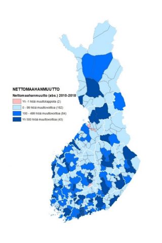 Kartta 2 näyttää nettomaahanmuuton jakautumisen Suomen kuntiin vuosina 2010–2018. Kartan tiedot on avattu tekstissä.