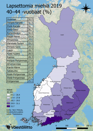 Kuvio 6b. Kartat näyttävät lapsettomien osuudet 40–44-vuotiaiden joukossa eri maakunnissa vuonna 2019. Osuudet on avattu tekstissä.