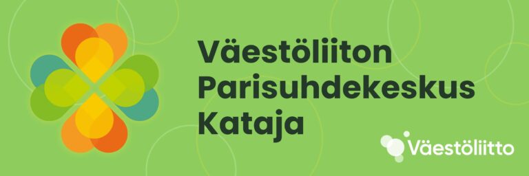Vihreäpohjainen banneri, jossa värikäs neliapila ja teksti Väestöliiton Parisuhdekeskus Kataja