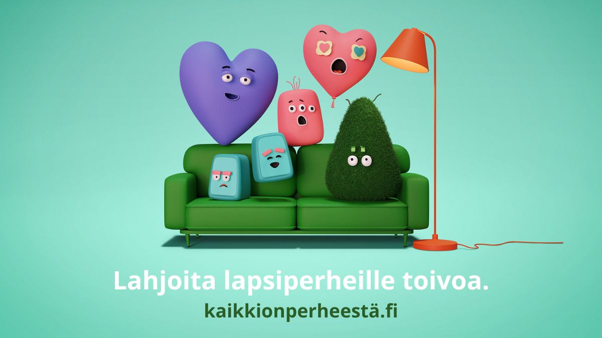 Kampanjakuva, jossa hahmot istuvat sohvalla.